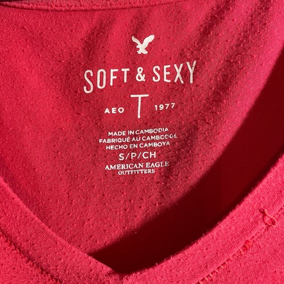 American Eagle T-Shirt - Picture 3 of 3